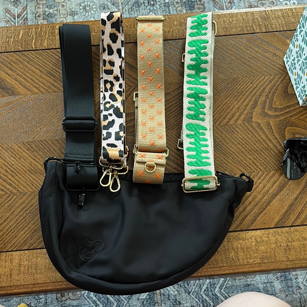 City Mouse patterned straps
